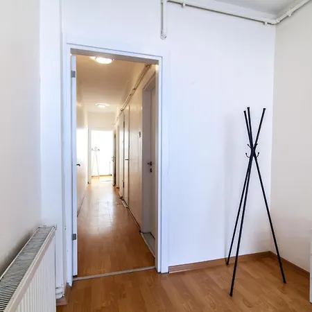 Lovely And Flat With Balcony In Sisli Διαμέρισμα *